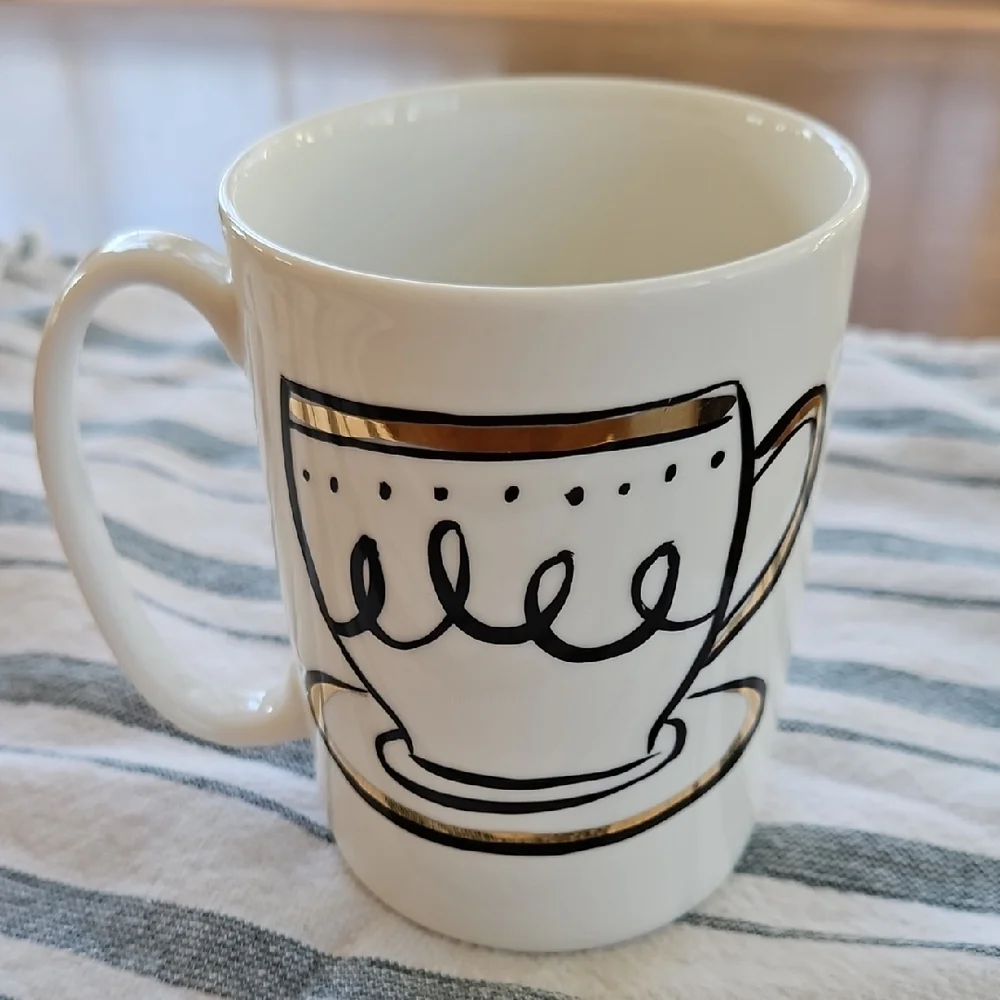 Kate Spade Wristlet and Crème de la Crème Mug. - Picture 2 of 11